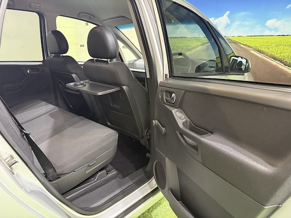 Used Vauxhall Meriva 2010 for sale - 76193976: Photo 16