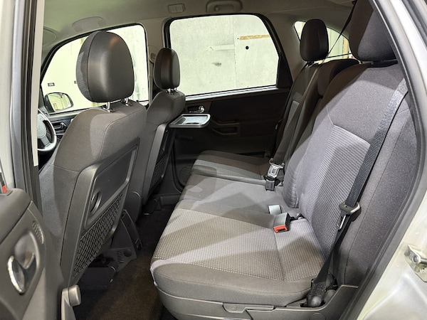 Used Vauxhall Meriva 2010 for sale - 76193976: Photo 22