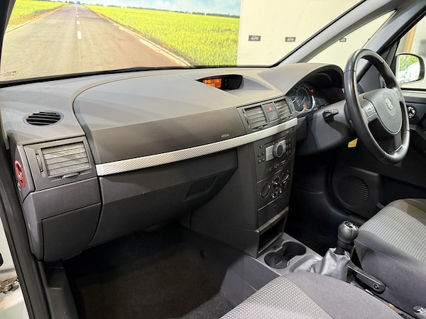 Used Vauxhall Meriva 2010 for sale - 76193976: Photo 28