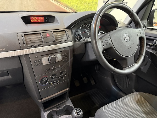 Used Vauxhall Meriva 2010 for sale - 76193976: Photo 31