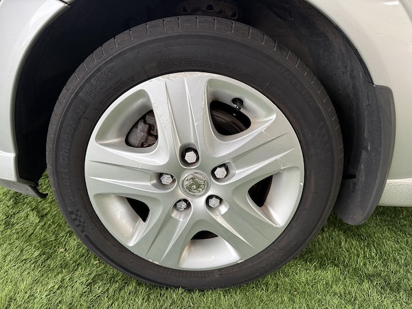 Used Vauxhall Meriva 2010 for sale - 76193976: Photo 37
