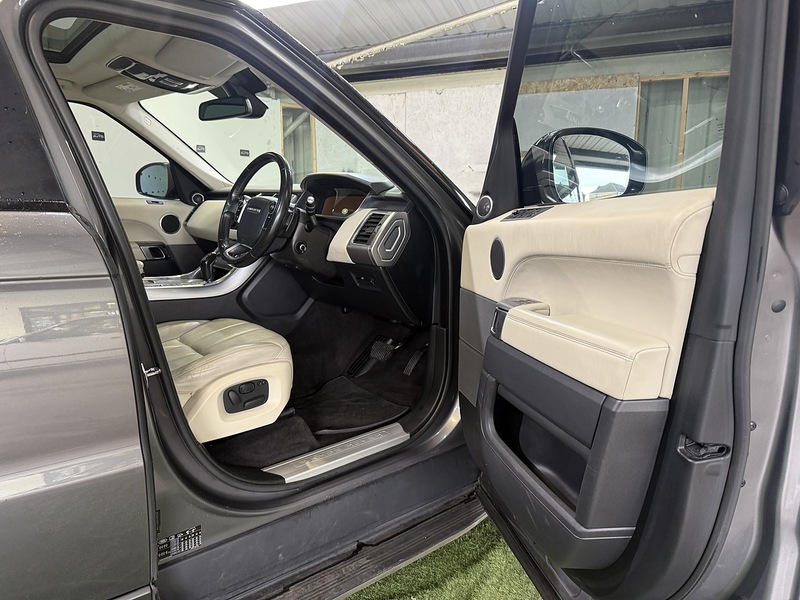 Used Land Rover Range Rover Sport 2014 for sale - 77258890: Photo 21