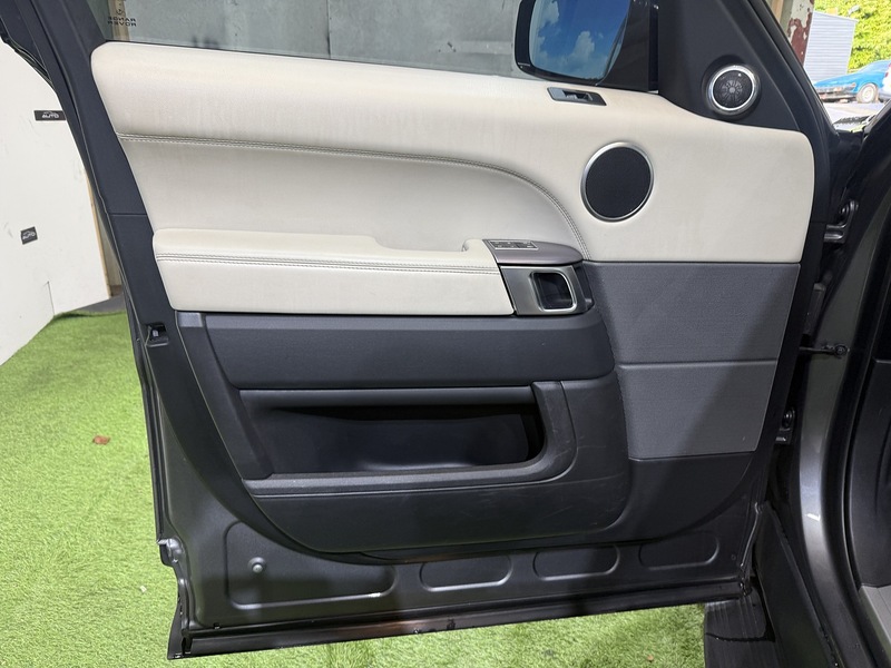 Used Land Rover Range Rover Sport 2014 for sale - 77258890: Photo 53