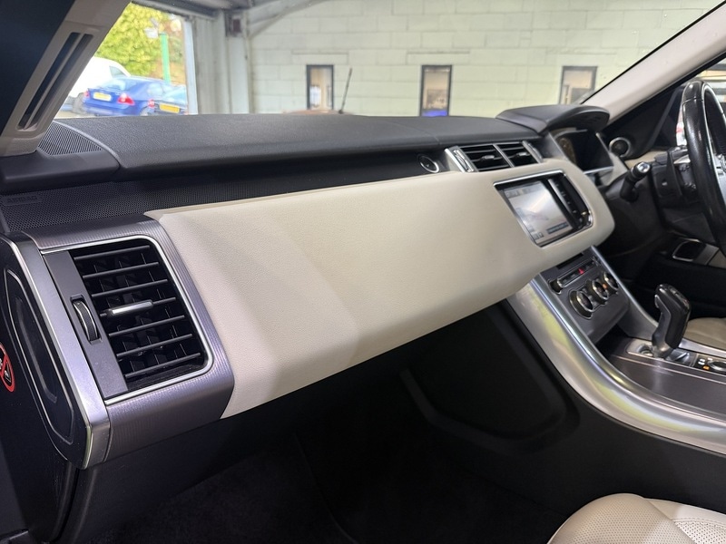 Used Land Rover Range Rover Sport 2014 for sale - 77258890: Photo 56