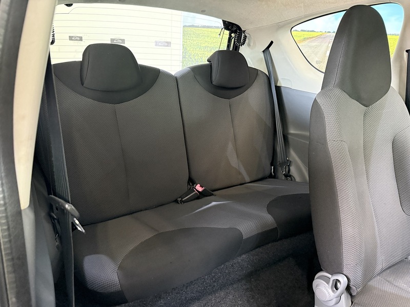 Used Toyota AYGO 2007 for sale - 76194023: Photo 28