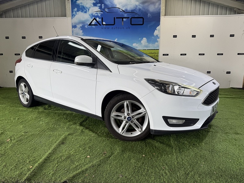 Used Ford Focus 2015 for sale - 76330456: Photo 2