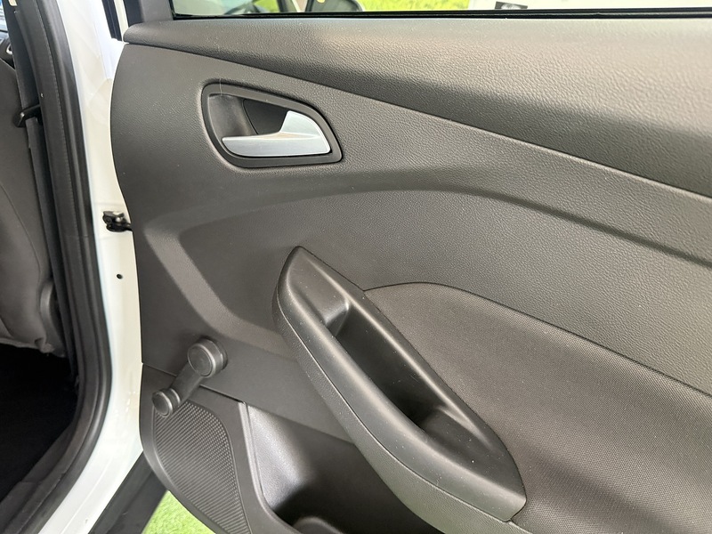Used Ford Focus 2015 for sale - 76330456: Photo 30