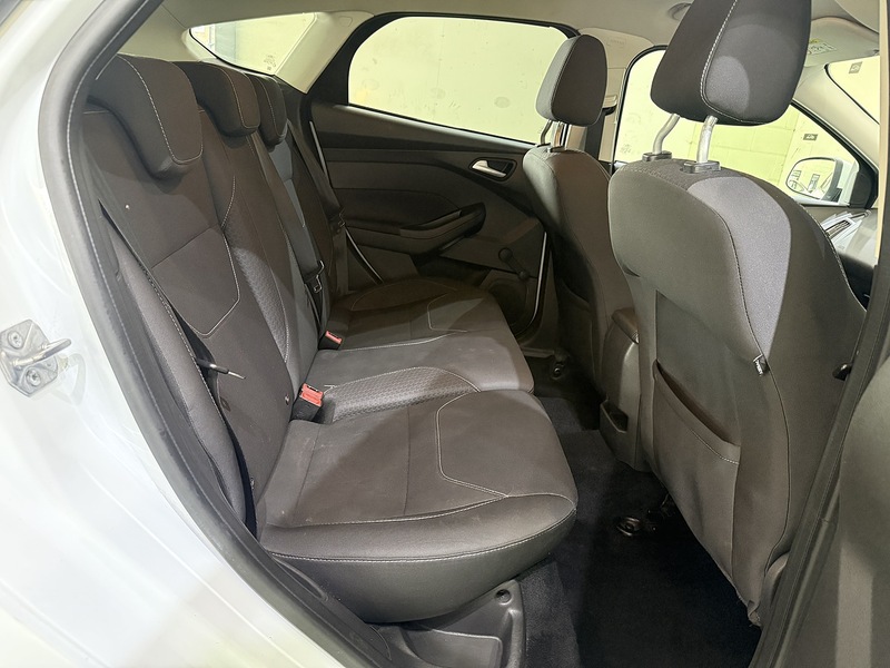 Used Ford Focus 2015 for sale - 76330456: Photo 34