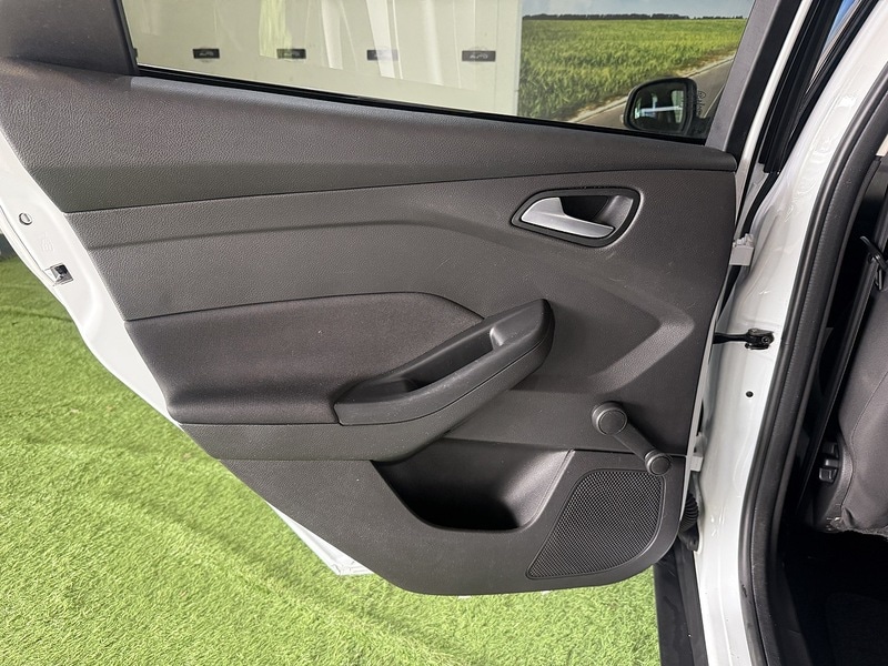 Used Ford Focus 2015 for sale - 76330456: Photo 35