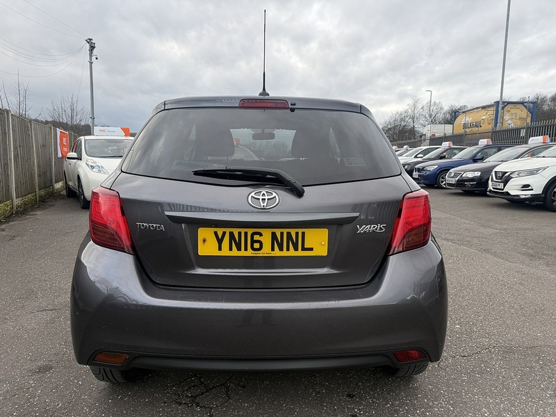 Used Toyota Yaris 2016 for sale - 77668078: Photo 15