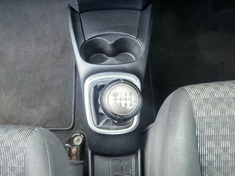 Used Toyota Yaris 2016 for sale - 77668078: Photo 54