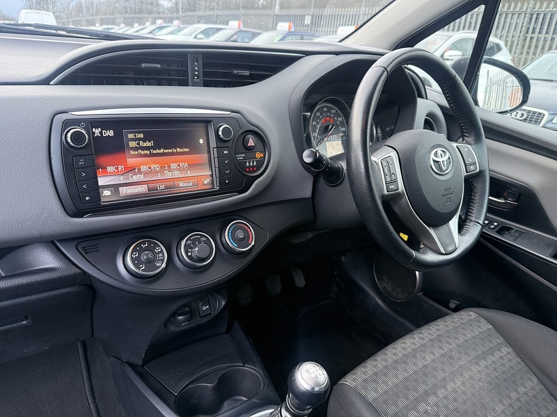 Used Toyota Yaris 2016 for sale - 77668078: Photo 56