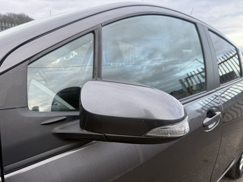 Used Toyota Yaris 2016 for sale - 77668078: Photo 8