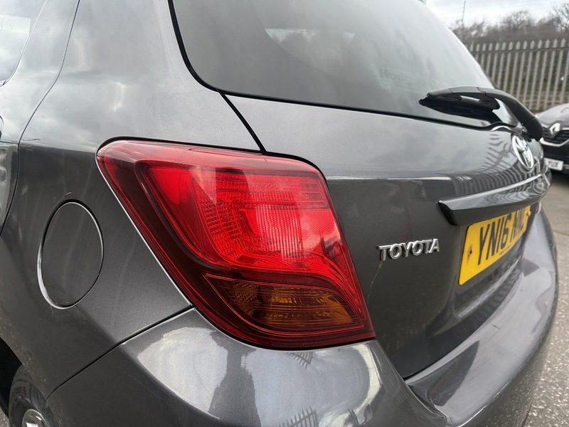 Used Toyota Yaris 2016 for sale - 77668078: Photo 9