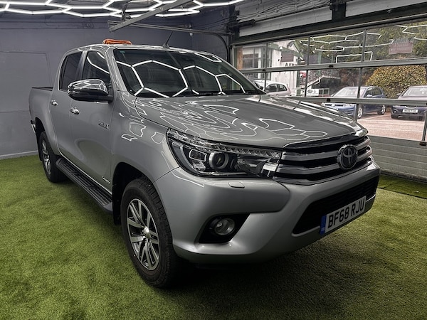 Used Toyota Hilux 2018 for sale - 76193951: Photo 18