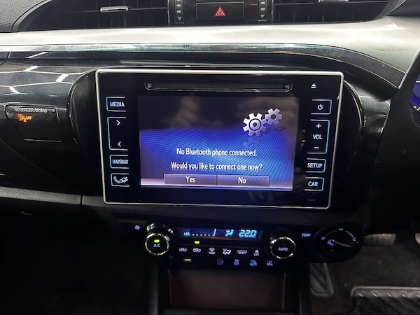 Used Toyota Hilux 2018 for sale - 76193951: Photo 44