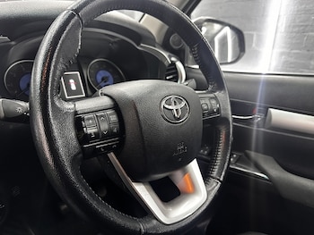 Used Toyota Hilux 2018 for sale - 76193951: Photo 4