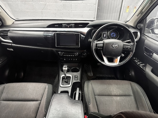 Used Toyota Hilux 2018 for sale - 76193951: Photo 50