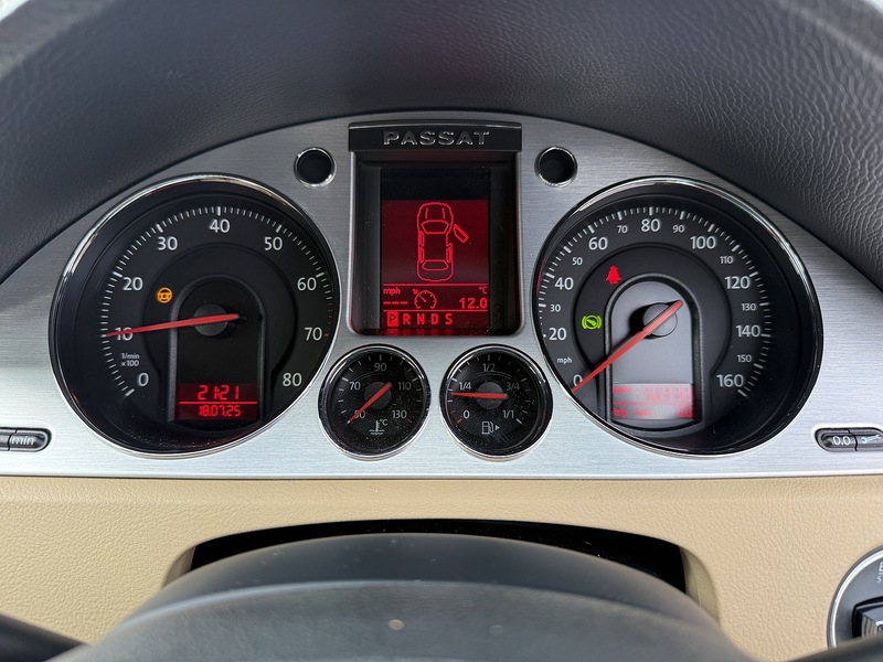 Used Volkswagen Passat 2017 for sale - 77632268: Photo 26