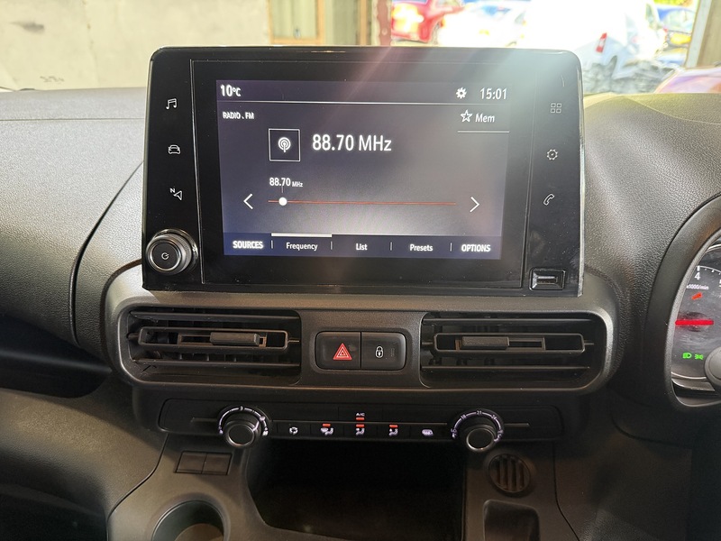 Used Vauxhall Combo 2020 for sale - 76444671: Photo 25