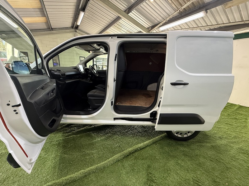 Used Vauxhall Combo 2020 for sale - 76444671: Photo 39