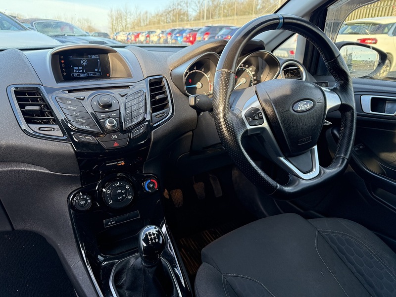 Used Ford Fiesta 2013 for sale - 77258905: Photo 42