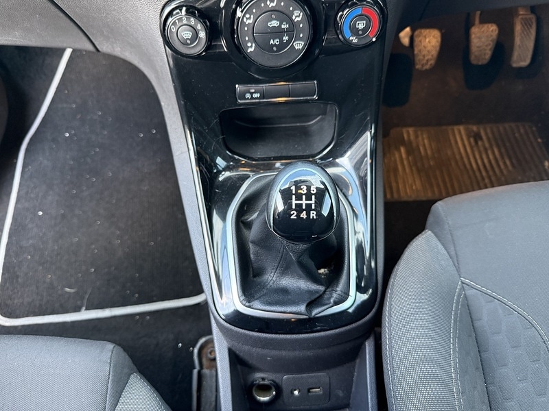 Used Ford Fiesta 2013 for sale - 77258905: Photo 46