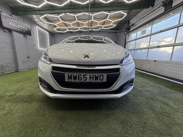 Used Peugeot 208 2015 for sale - 76193905: Photo 20