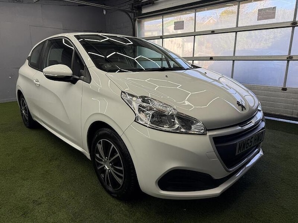 Used Peugeot 208 2015 for sale - 76193905: Photo 21