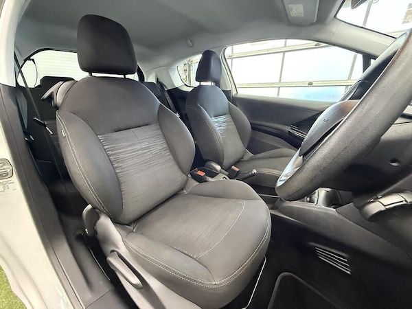Used Peugeot 208 2015 for sale - 76193905: Photo 26