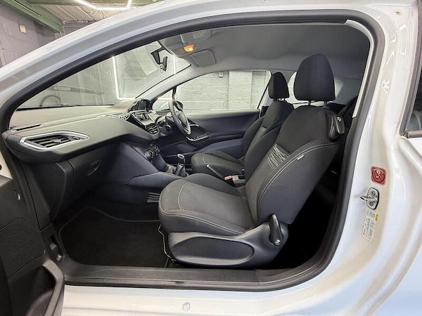 Used Peugeot 208 2015 for sale - 76193905: Photo 34