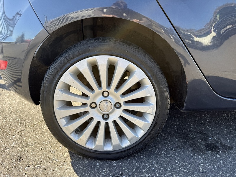 Used Ford Fiesta 2010 for sale - 78027173: Photo 10