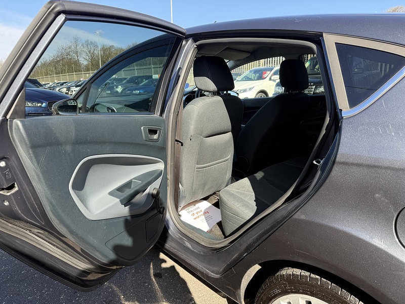 Used Ford Fiesta 2010 for sale - 78027173: Photo 29