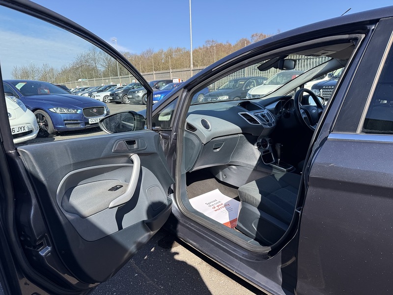 Used Ford Fiesta 2010 for sale - 78027173: Photo 31