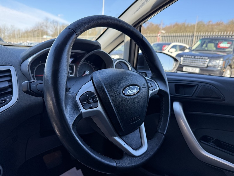 Used Ford Fiesta 2010 for sale - 78027173: Photo 34