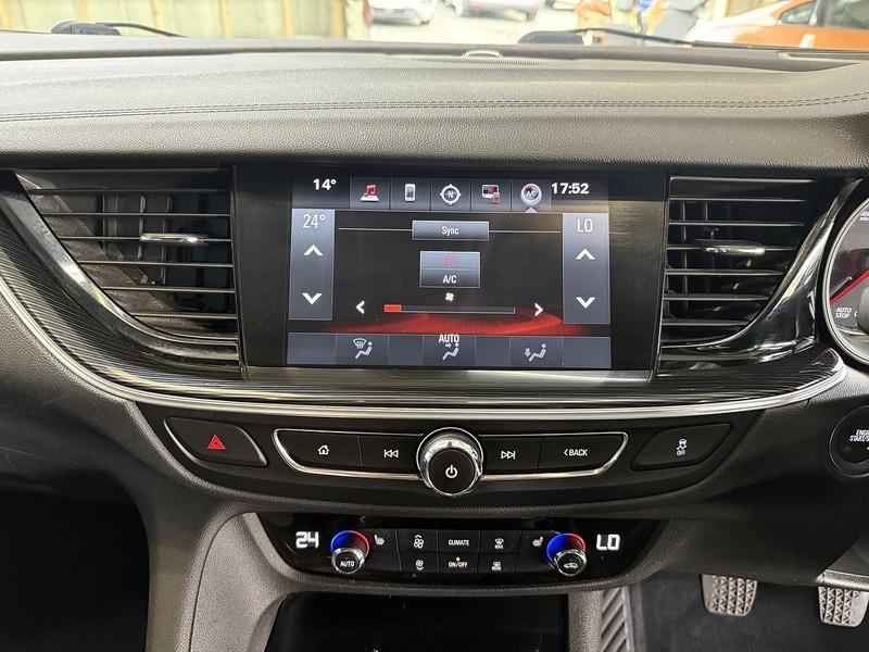 Used Vauxhall Insignia 2018 for sale - 76193947: Photo 31