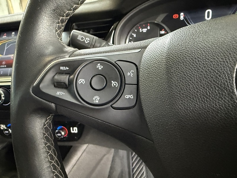 Used Vauxhall Insignia 2018 for sale - 76193947: Photo 35