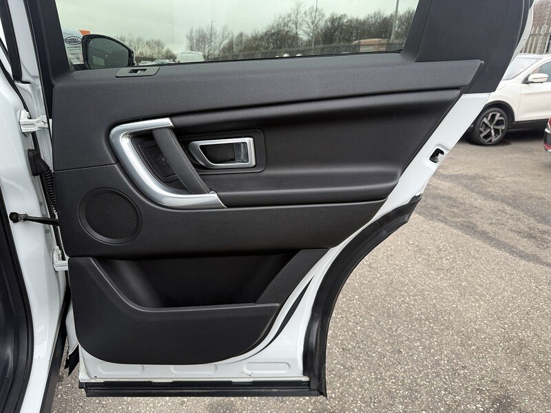 Used Land Rover Discovery Sport 2016 for sale - 77701933: Photo 52