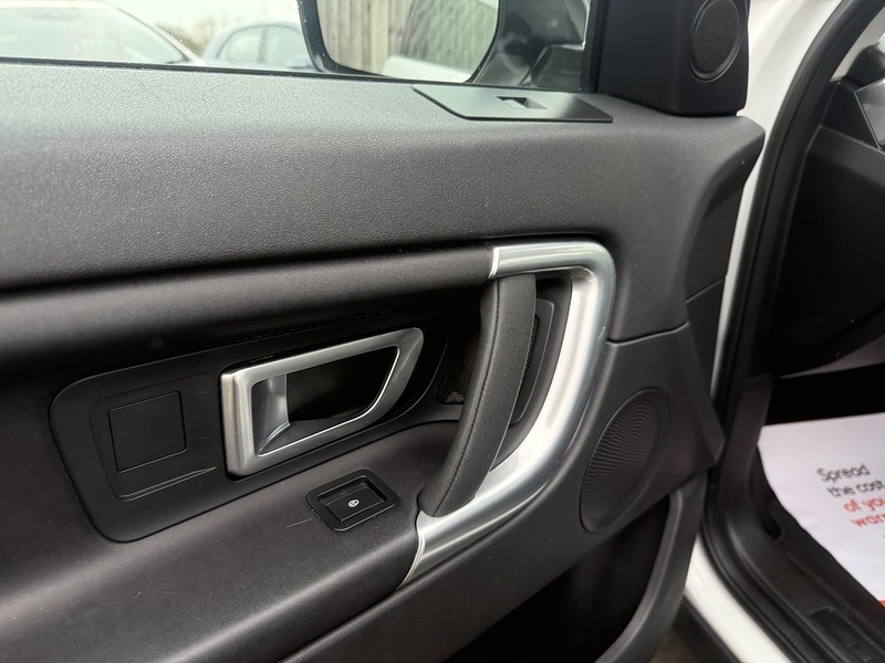 Used Land Rover Discovery Sport 2016 for sale - 77701933: Photo 68