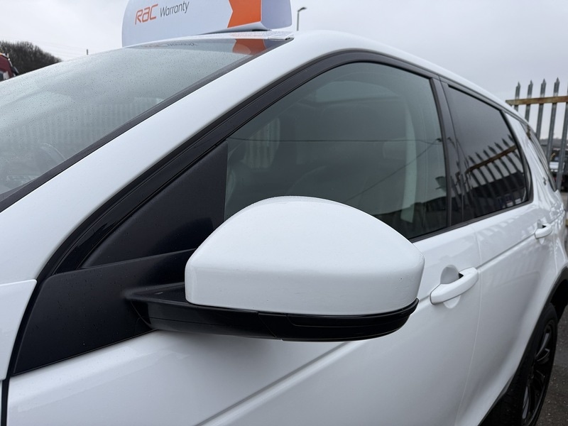 Used Land Rover Discovery Sport 2016 for sale - 77701933: Photo 9