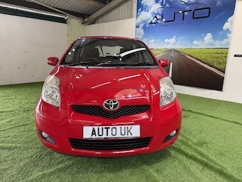 Used Toyota Yaris 2010 for sale - 75627839: Photo