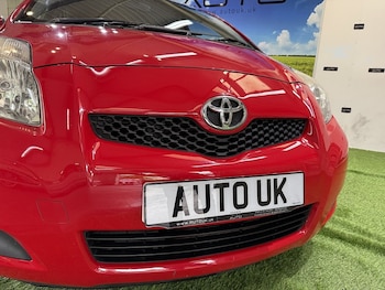 Used Toyota Yaris 2010 for sale - 75627839: Photo