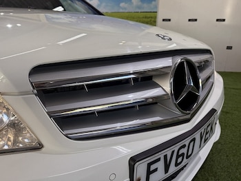 Used Mercedes-Benz C Class 2010 for sale - 76430493: Photo