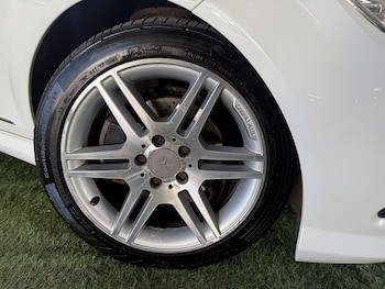 Used Mercedes-Benz C Class 2010 for sale - 76430493: Photo