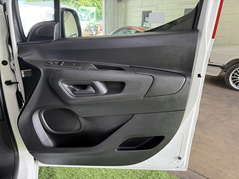 Used Peugeot Partner 2019 for sale - 77258854: Photo 17