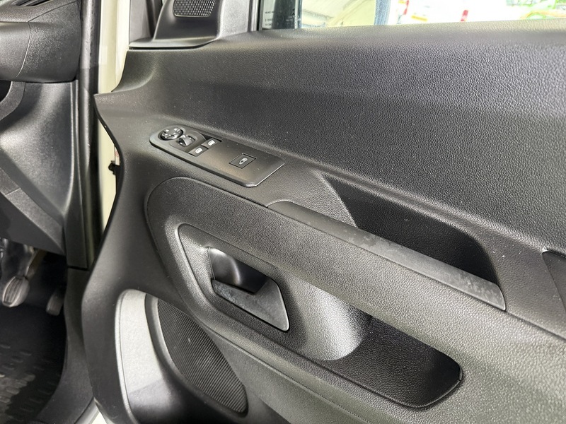 Used Peugeot Partner 2019 for sale - 77258854: Photo 18