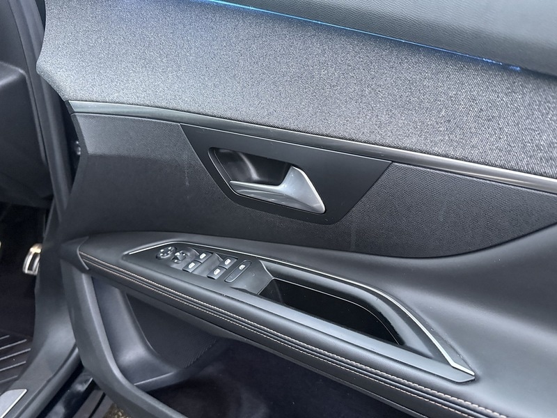 Used Peugeot 5008 2018 for sale - 77258920: Photo 16