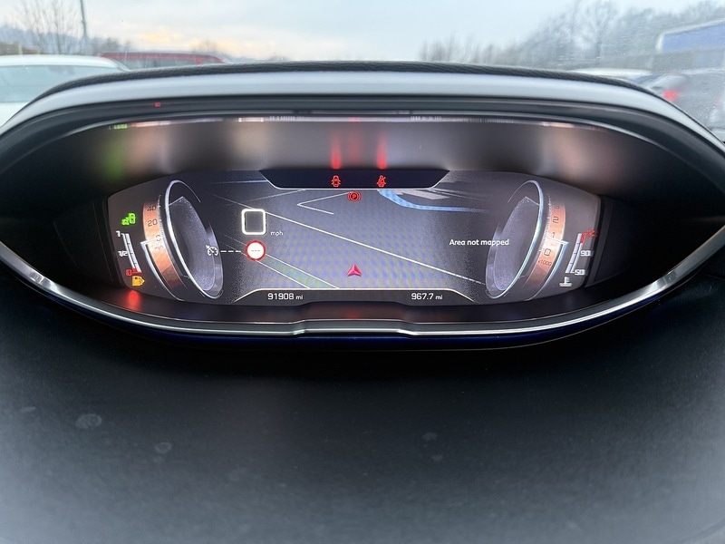 Used Peugeot 5008 2018 for sale - 77258920: Photo 32