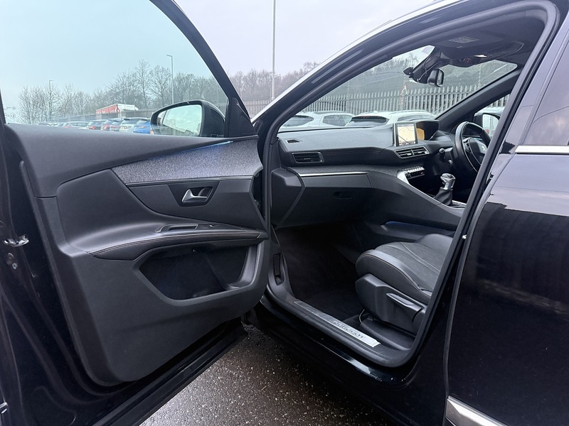 Used Peugeot 5008 2018 for sale - 77258920: Photo 62