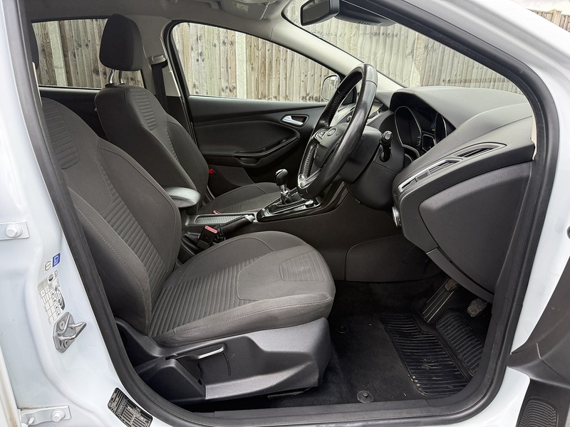 Used Ford Focus 2015 for sale - 77258899: Photo 22